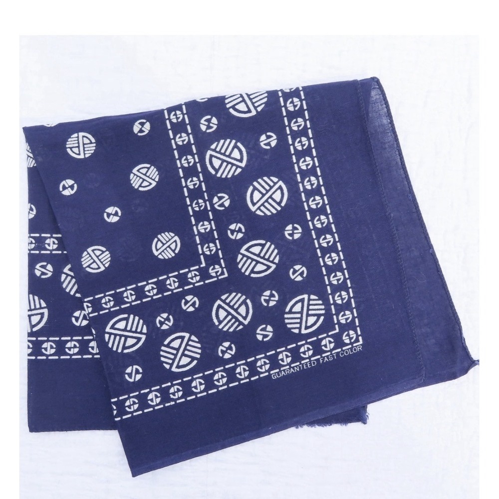 Vintage Blue And White Bandana Knotted Round Circle Dots